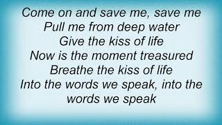 Watch America Kiss Of Life video