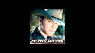 Watch Justin Moore Off The Beaten Path video