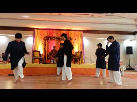 Mohib Ahmed Hamid and co dance | Desi Thumka | Mehndi | Wedding...