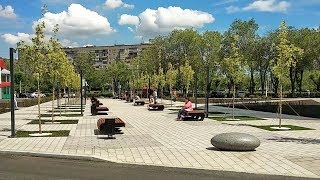 Видео Магнитогорск, проспект Карла Маркса 164, сквер и детские площадки (07.07.2019) от Александр Минаев, проспект Карла Маркса, Магнитогорск, Россия