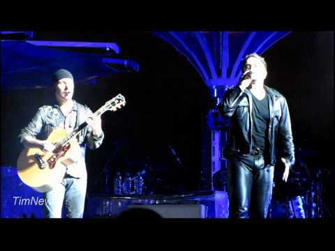 U2 (1080HD) - Stuck In A Moment (for Amy Winehouse) - Minneapolis - 2011-07-23 - TCF Bank Stadium