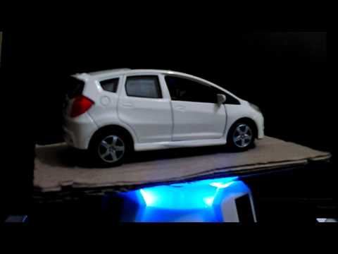 Diecast miniatur mobil honda jazz ( white ) 1:181:18DiecastMinichamps Hot Wheels Elite modèle de voiture d'éclairage à LED 1:8 modelo de coche - Iluminación LED ... Diecast miniatur mobil honda jazz ( white ) 1:181:18DiecastMinichamps Hot Wheels Elite modèle de voiture d'éclairage à LED 1:8 modelo de coche - Iluminación LED ...