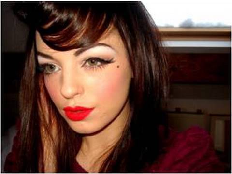 Classic Pin-Up Makeup Classic Pin-Up Makeup
