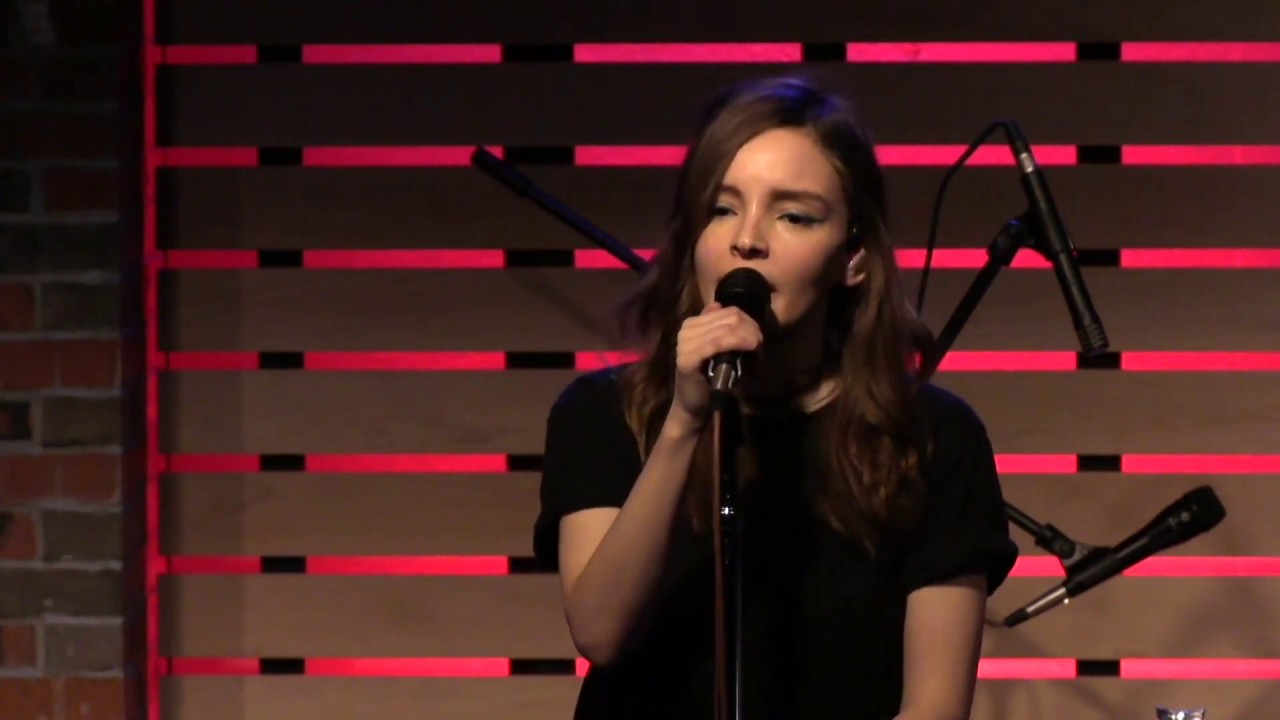 CHVRCHES - "Miracle"など3曲のライブセッション映像を公開 thm Music info Clip