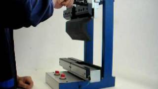 METALMAQ - BRIDA MANUAL AUTOCENTRANTE