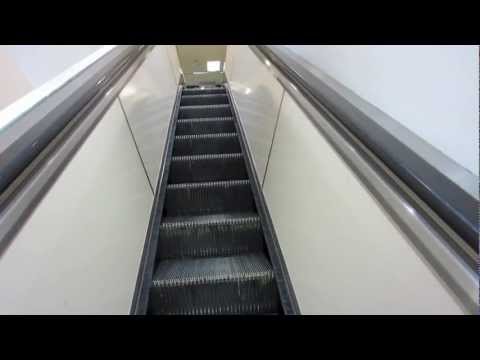 ... Escalator @ Forever 21 (former Broadway) in the Inland Center Mall