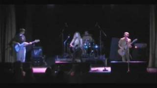 Watch Diana Anaid Last Thing video
