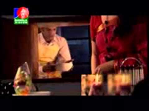 TUMI BORONA HOLE AMI HOBO SUNIL MPGmpg