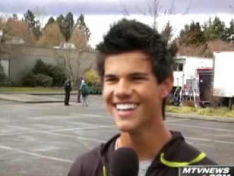 Taylor Lautner and Drew Roy Taylor Lautner and Drew Roy