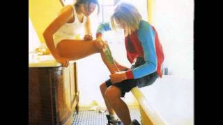 Watch Indochine Unisexe video