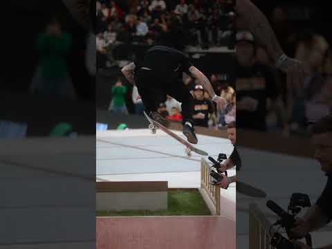 Aurelien Giraud - Ghetto Bird at SLS Paris 😯