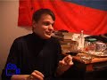 меня дома, пьют мерзкий портвейн 