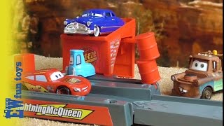 Ramp Jump Lightning McQueen Doc Mater Disney Pixar Cars Story Set