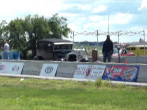 Ford model A drag race sabin mn hot rod drags 1928 vs 1930