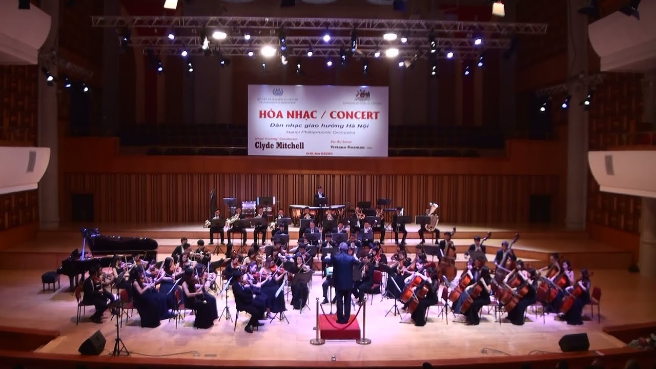 Michael Conway Baker: Through the Lions gate, Op. 83 - Hanoi Philharmonic Orchestra 05.03.2016