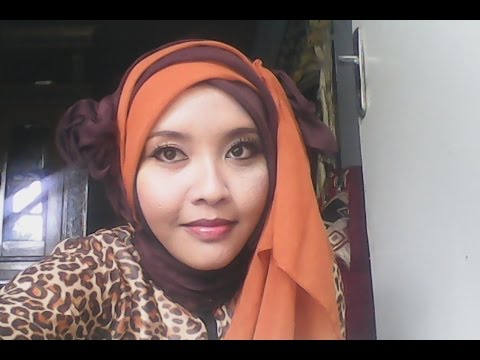 Cara Memakai Jilbab Segi Empat Paris Modern Yang Simple Kreasi Terbaru #10 Assalamu'Alaikum Wr Wb. Haloooo semuaaa.. Kangen banget udah lama ga bikin video :'( Ini aku kasih yang simple simple yang ...