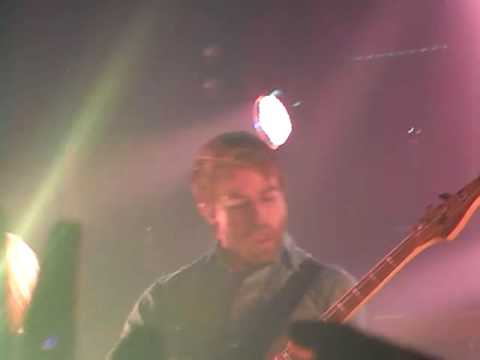 Paramore Brand New Eyes Intro w Ignorance new song live @ fox theater pomona 092909