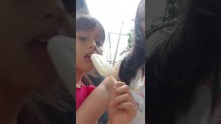 Comiendo Helado