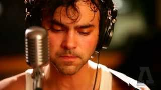 Watch Shakey Graves Word Of Mouth video