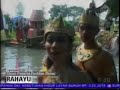 Peragaan Busana Di Atas Sungai Pasuruan images Peragaan Busana Di Atas Sungai Pasuruan
