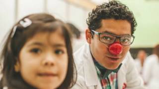 PAYASOS DE EMERGENCIA (Con el Corazon en la Nariz)