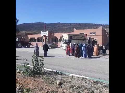 ‏(فيديو) … نساء قرويات من سيدي إفني يحتجن بسبب “العطش”‏