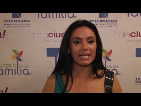 Philly Te Ama Telemundo Star Penelope Menchaca