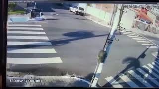 Câmeras Flagram Acidente Impressionante Em João Pessoa