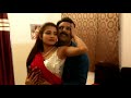 Beautiful actress Mehak Sharma romance in saree