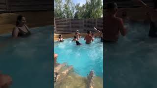 Partie 2 Faux Caca Dans Le Jacuzzi
