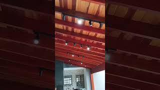 Iluminação Com Trilhos De 1Mt