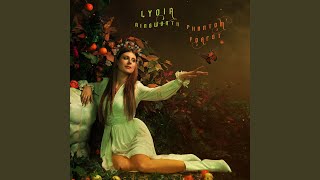 Watch Lydia Ainsworth Green Is The Colour video