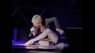 Watch Patricia Kaas Out Of The Rain video