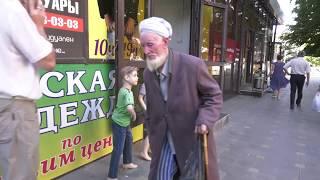 Видео Приезжие попрошайки оккупировали улицы Черкесска от Телекомпания "Черкесск", улица Ворошилова, Черкесск, Россия