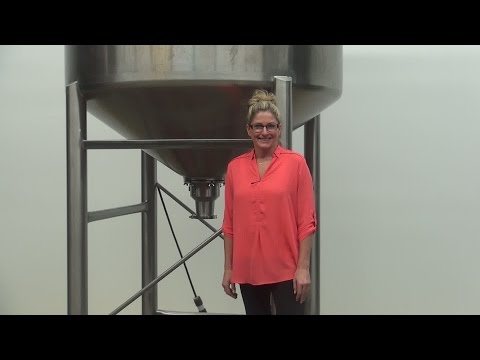 APV 500 GAL 316 Stainless Steel Cone Bottom Process Tank Demonstration