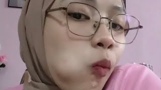 Cikya Borak Santai Pakai Baju Sopan Tapi Nampak Bentuk..