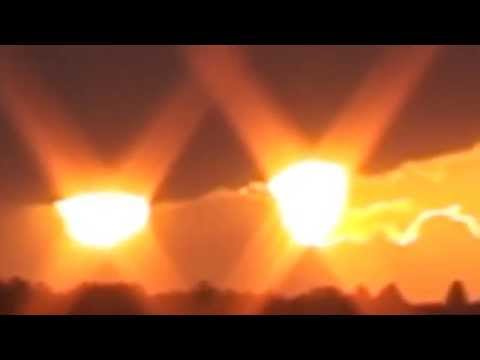 Two Suns in the sunset / ORIGINAL AUG 23 2010 UK