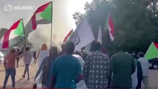 Sudan Transition Deal Delayed, Protesters March