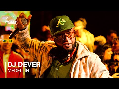DJ Dever | Boiler Room x Ballantines's True Music Studios: Medellín