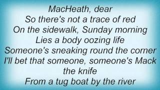 Watch Lisa Stansfield Mack The Knife video