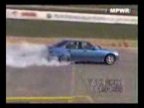 BMW M3burningdriftdrift e36