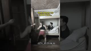 Kız Kocasının Yanında Kuzeninin Yatağına Girdi