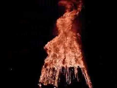 2005 Aggie Bonfire Being Lit