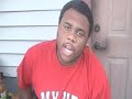 Black Man teaches: How to eat chicken