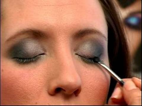 How to Apply a Carmen Electra Makeup Look Applying Eyeliner for a Carmen