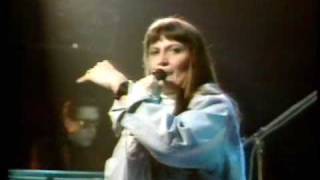 Watch Sandie Shaw Are You Ready To Be Heartbroken video