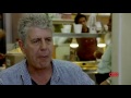 Anthony Bourdain tries Jollibee