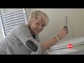 Imagen del vídeo DIY: How to lay vinyl or lino flooring