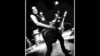 Watch Groovie Ghoulies Lets Do It Again video
