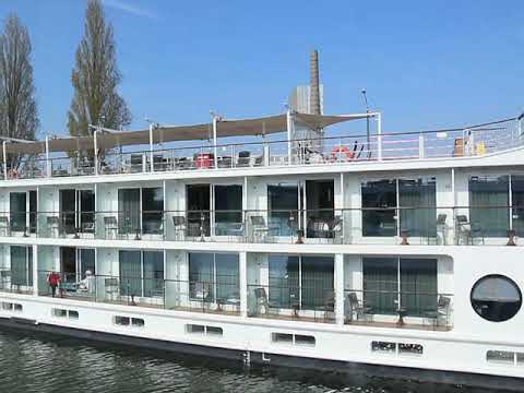 RIVER CRUISE SHIP WATERWAYS  " VIKING INDUN" DOCKING